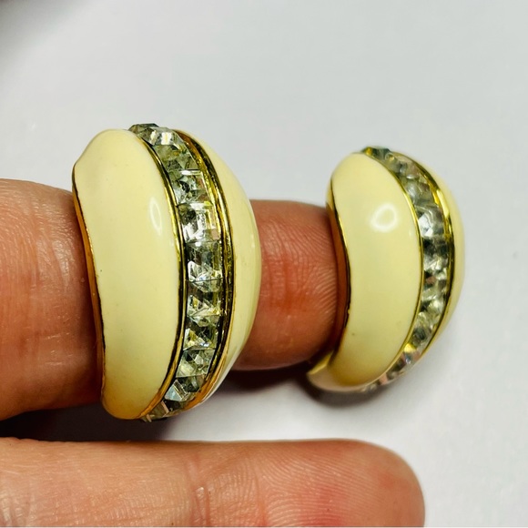 Vtg/Retro Cream enamel/CZ gold tone designer stamped post earrings 1x1/2” - Picture 3 of 7